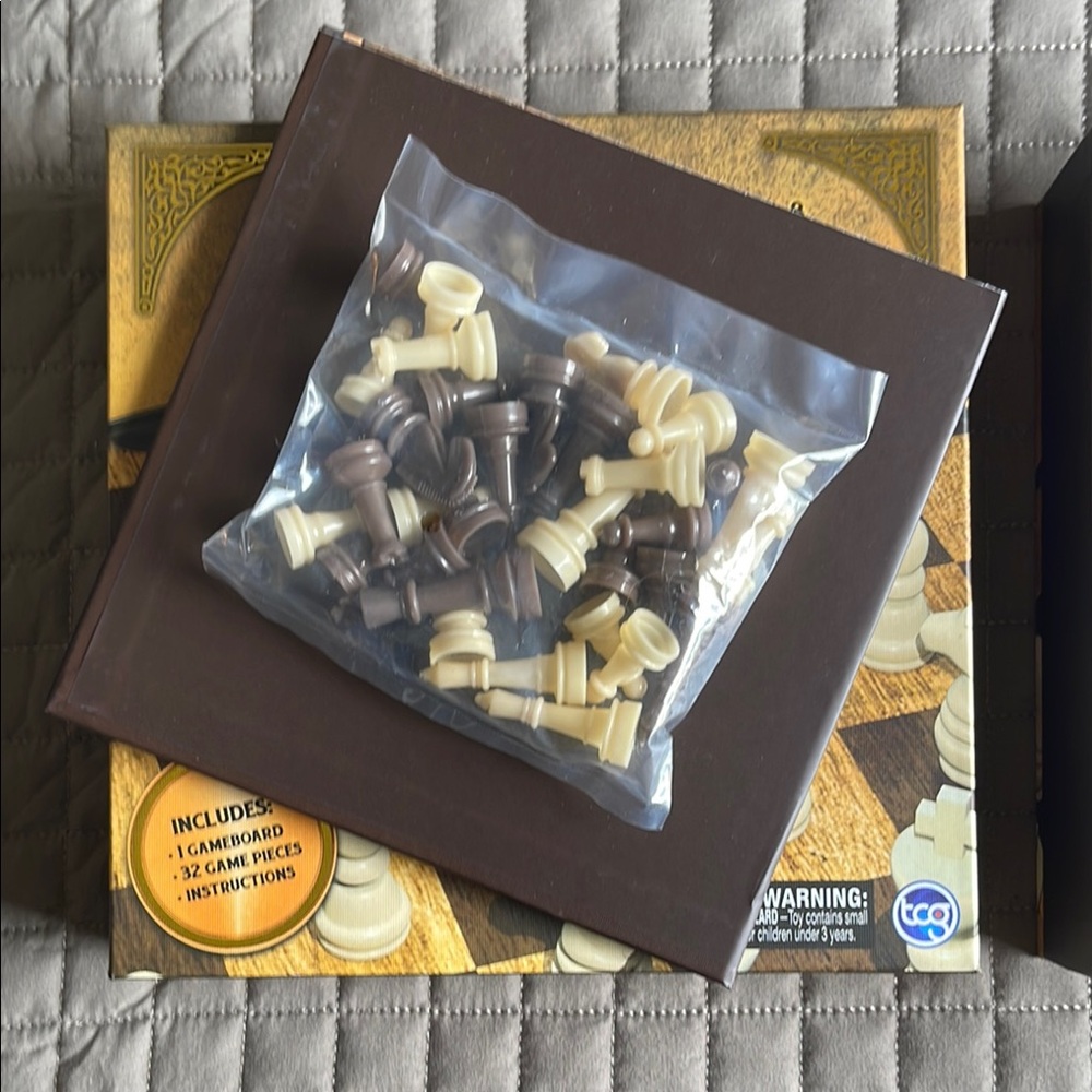 Chess Game. New. - Picture 3 of 11